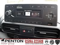 Used Vauxhall Combo Sportive 100 HP (73 kW) 2020 White MPV