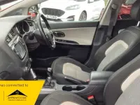 Used Kia Ceed 136 HP (100 kW) 2016 Red Hatchback