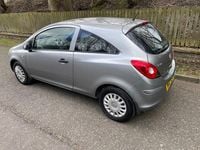 Second-hand Vauxhall Corsa S 65 CP (47 kW) 2012 Argintiu Hatchback