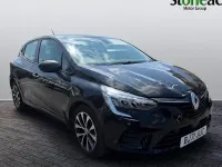 Used Renault Clio Iconic 90 HP (66 kW) 2022 Hatchback