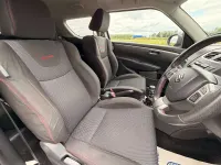 Usado Suzuki Swift Sport 136 HP (100 kW) 2013 Preto Citadino