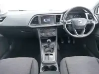 Used Seat Leon SE Dynamic 115 HP (84 kW) 2019 White Hatchback