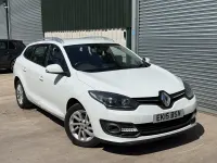 Used Renault Mégane GrandTour Dynamique 2015 White Estate