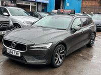 Usado Volvo V60 Momentum 2018 Gris Familiar