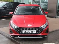 Used Hyundai i20 Advanced 101 HP (74 kW) 2025 Red Hatchback