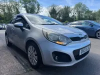 Used Kia Rio 75 HP (55 kW) 2013 Silver Hatchback