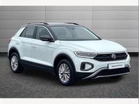 Used VW T-Roc Life 150 HP (110 kW) 2023 Pure white SUV
