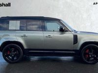 Używany Land Rover Defender 300 KM (220 kW) 2024 Zielony SUV