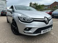 Używany Renault Clio IV Iconic 90 KM (66 kW) 2019 Srebrny Hatchback