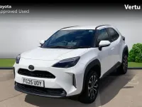 Used Toyota Yaris Hybrid Design 116 HP (85 kW) 2025 Pure white (solid paint) Estate