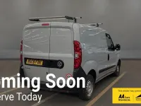 Used Vauxhall Combo 105 HP (77 kW) 2018 Silver MPV