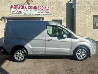 Käytetty Ford Transit Connect Limited 100 HP (73 kW) 2024 Hopea Tila-auto