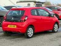 Begagnad Peugeot 108 Active 72 HK (52 kW) 2018 Röd Halvkombi
