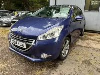Used Peugeot 208 2014 Blue Hatchback