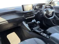 Used Peugeot 2008 Allure Premium 101 HP (74 kW) 2022 Black SUV