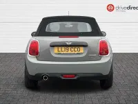 Usado Mini Cooper Cabriolet Classic 136 CV (100 kW) 2019 Gris Descapotable