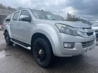 Używany Isuzu D-Max 2015 Srebrny Pickup
