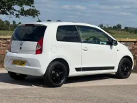 Used Seat Mii Design 2017 White Hatchback