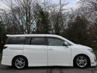 Używany Nissan Elgrand 2010 Biały Minivan