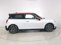 Used Mini Cooper SE Hatch 158 kW (215 HP) 2024 White Hatchback