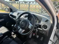 Used Mazda 2 2011 White Hatchback