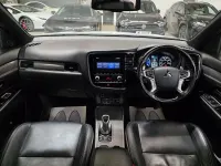 Używany Mitsubishi Outlander P-HEV 2019 Biały SUV