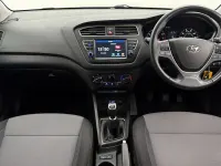 Used Hyundai i20 84 HP (61 kW) 2019 White Hatchback