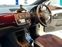 Used Seat Mii Cosmopolitan 75 HP (55 kW) 2017 White Hatchback