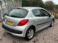Second-hand Peugeot 207 2009 Argintiu Hatchback