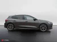Käytetty Ford Focus ST-Line X 125 HP (91 kW) 2023 Harmaa Viistoperä