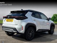 Used Toyota Yaris Hybrid 116 HP (85 kW) 2022 Platinum white pearl bitone SUV