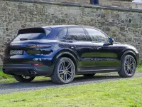 Usado Porsche Cayenne 440 HP (323 kW) 2018 Azul SUV