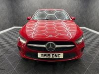 Begagnad Mercedes A180 Executive 2019 Röd Halvkombi