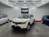 Used Nissan Qashqai Acenta Premium 2014 White SUV