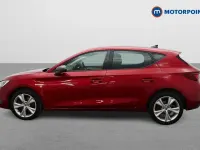Begagnad Seat Leon FR 2021 Röd Halvkombi