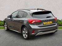 Begagnad Ford Focus Active 2021 Grå Halvkombi