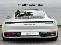 Begagnad Porsche 911 450 HK (330 kW) 2020 Grå Sportkupé