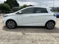 Used Renault Zoe GT-Line 98 kW (134 HP) 2021 White Hatchback