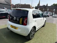 Used VW up! 75 HP (55 kW) 2015 White Hatchback