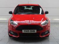 Used Ford Focus ST 185 HP (136 kW) 2015 Red Hatchback