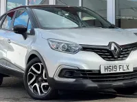 Begagnad Renault Captur Iconic 90 HK (66 kW) 2019 Grå SUV