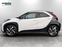 Used Toyota Aygo X 72 HP (52 kW) 2024 White SUV
