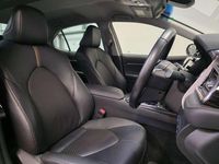 Used Toyota Camry Design 214 HP (157 kW) 2020 Silver Sedan