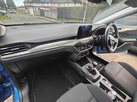 Used Ford Focus Titanium 120 HP (88 kW) 2019 Blue Estate