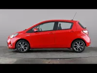 Used Toyota Yaris Hybrid 101 HP (74 kW) 2019 Red Hatchback