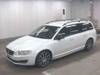 Used Volvo V70 Dynamic 2015 White Estate