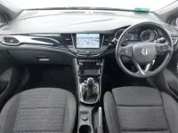 Used Vauxhall Astra SRi 150 HP (110 kW) 2019 Blue Hatchback