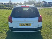 Used Peugeot 207 Active 92 HP (67 kW) 2012 White Estate