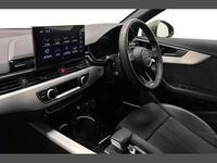 Used Audi A4 S-Line 200 HP (147 kW) 2024 Green Estate