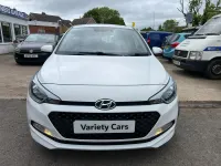 Used Hyundai i20 SE 100 HP (73 kW) 2017 White Hatchback